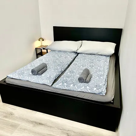 1bdr Dazzling Only 8 Min To Wenceslas Square