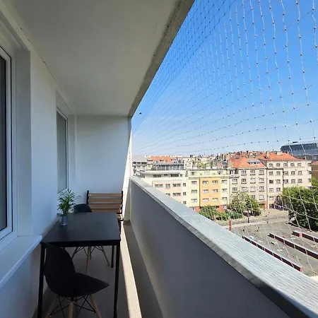 1bdr Dazzling Only 8 Min To Wenceslas Square