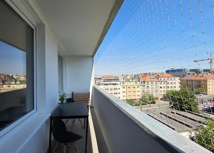 1bdr Dazzling Only 8 Min To Wenceslas Square